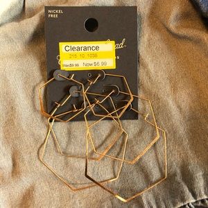 *NWT* 3-Pack Hexagon Earrings!